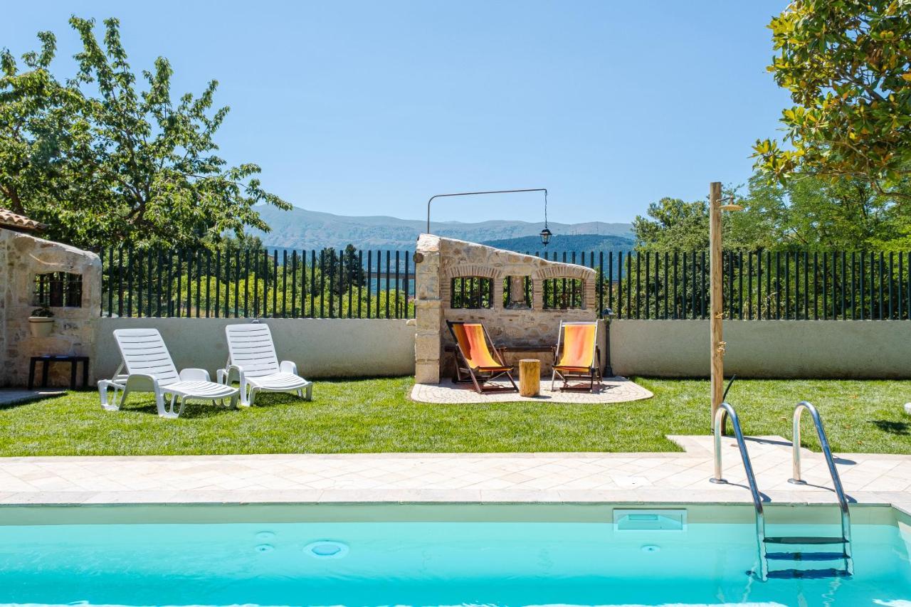 Aria Di Bosco Bed & Breakfast LʼAquila Eksteriør bilde
